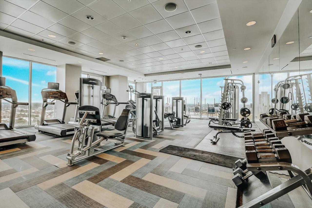Frontdesk Skyhouse Apts Uptown Charlotte Apartment Екстериор снимка