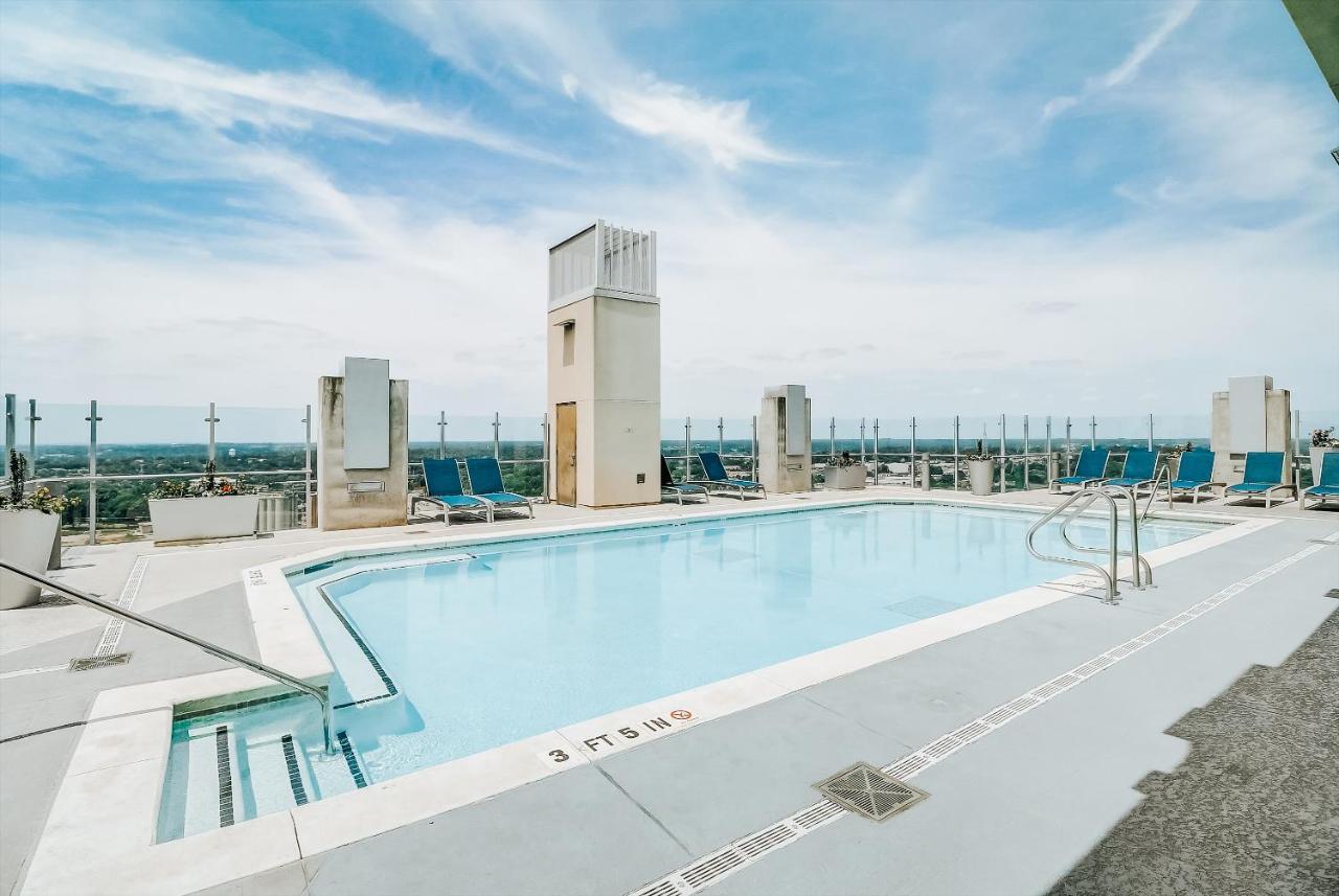 Frontdesk Skyhouse Apts Uptown Charlotte Apartment Екстериор снимка